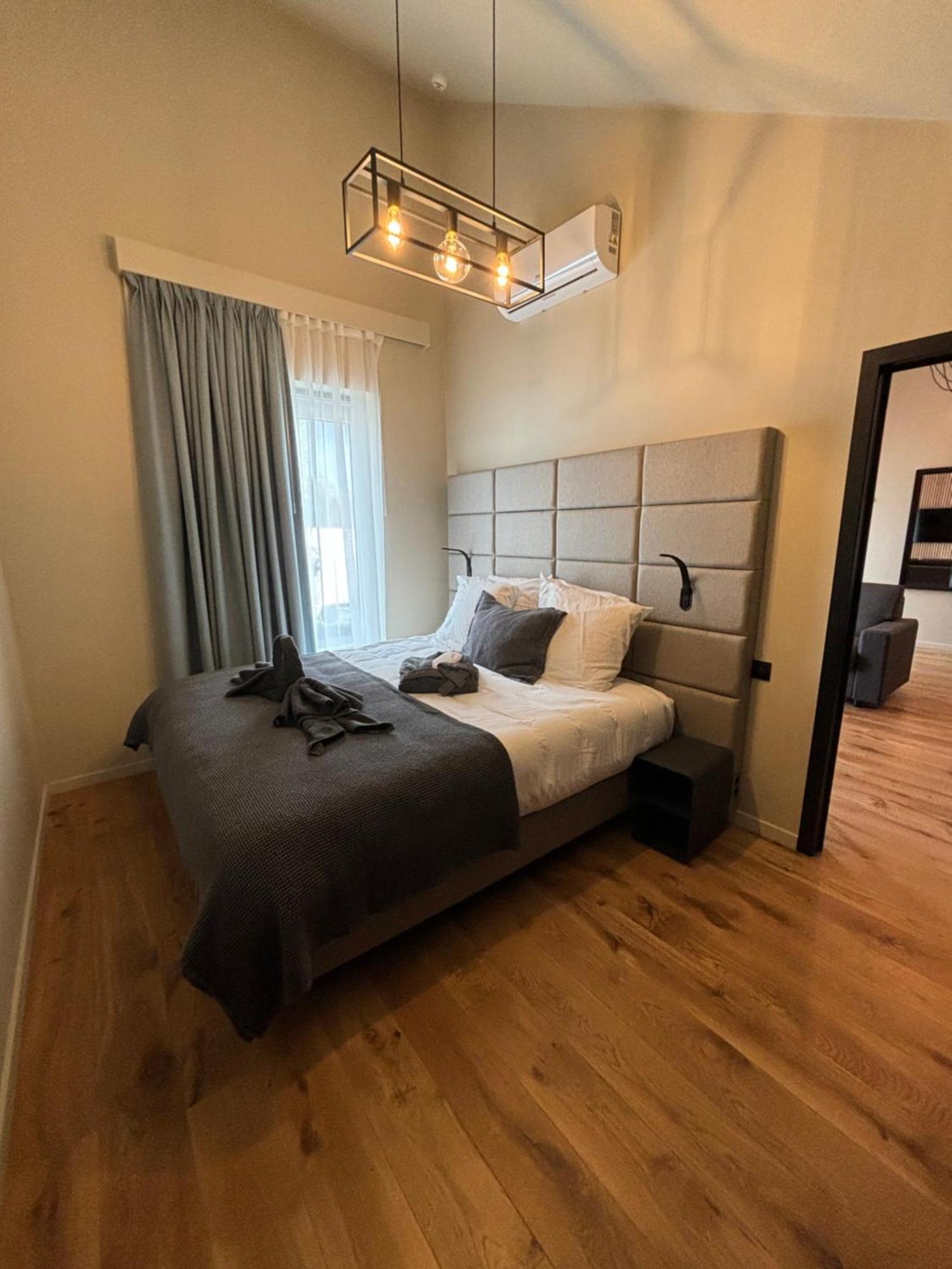 Hotel Mezza Notte 론세 외부 사진