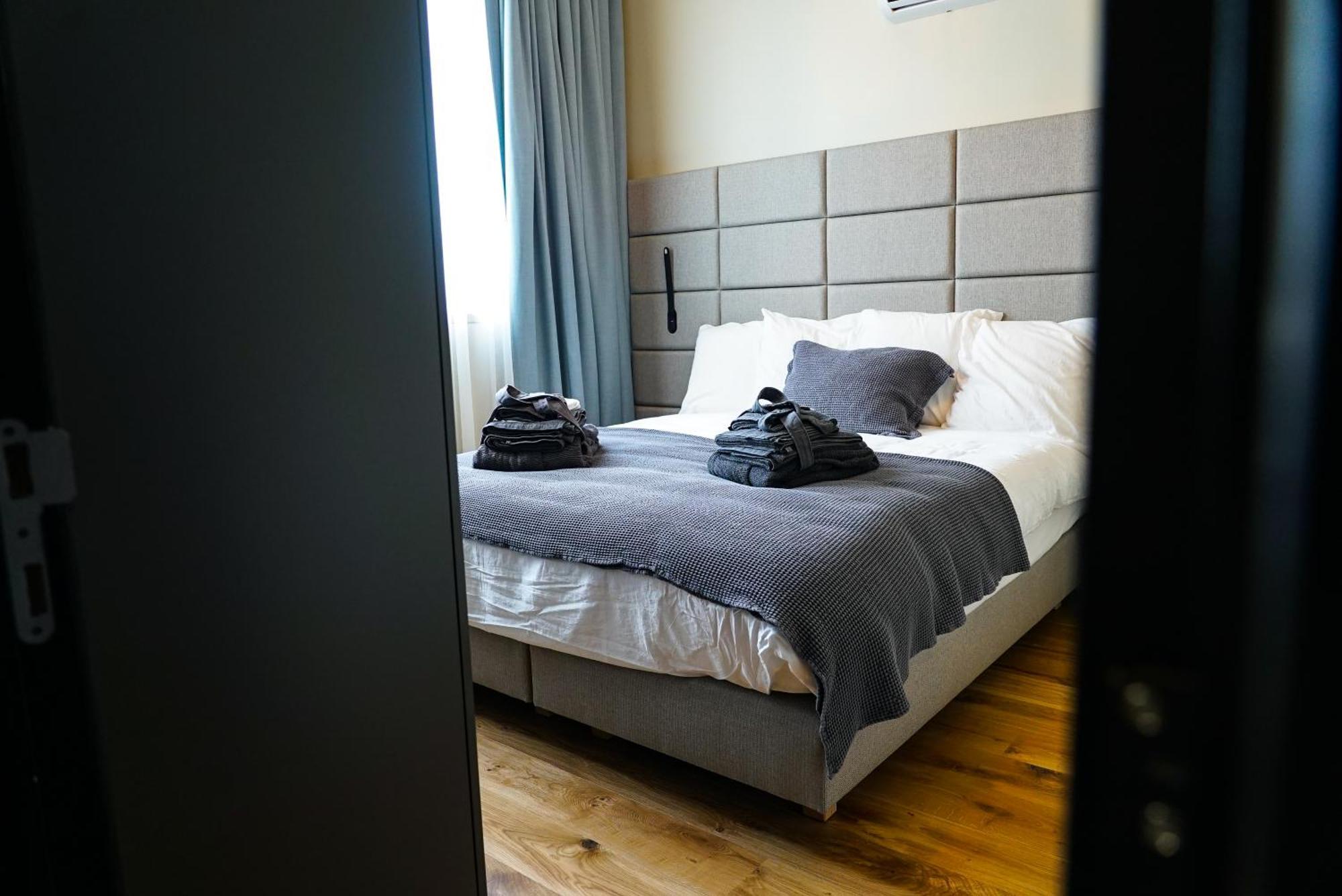Hotel Mezza Notte 론세 외부 사진