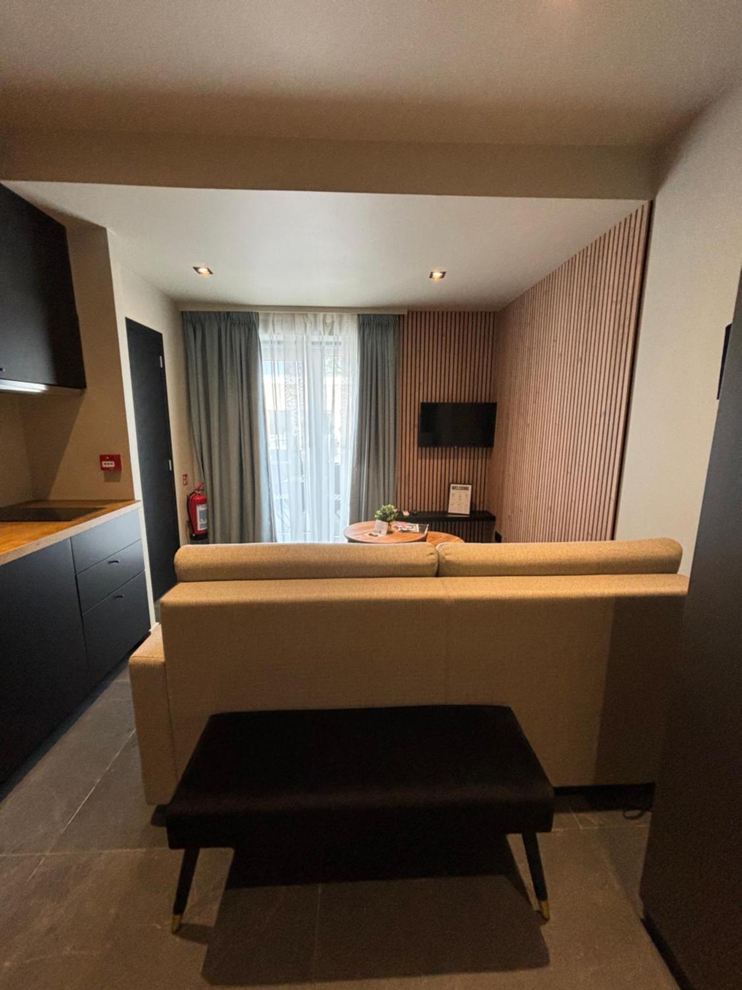 Hotel Mezza Notte 론세 외부 사진