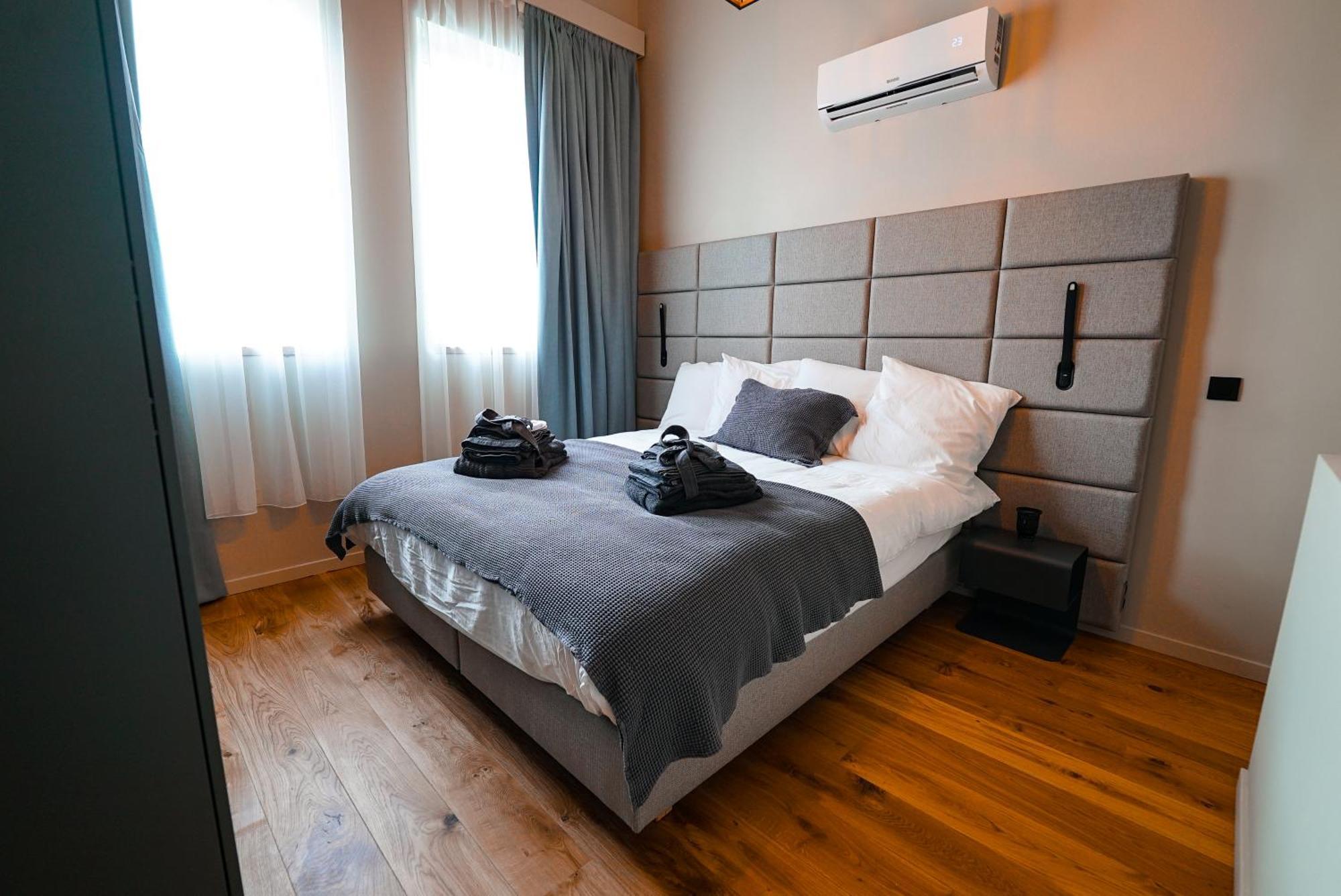 Hotel Mezza Notte 론세 외부 사진